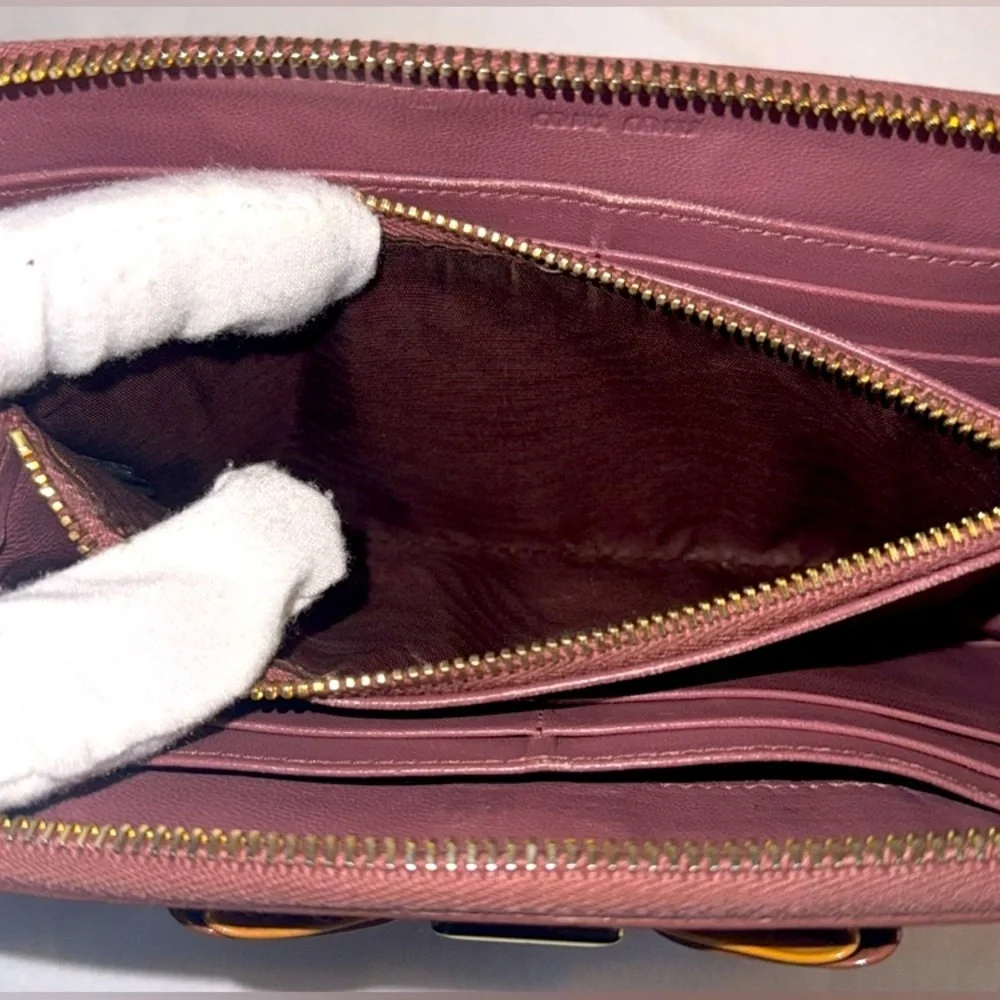MIU MIU Tanish-Mauve Enamel Leather Long Wallet w/Box & Tissue. Authentic, EUC